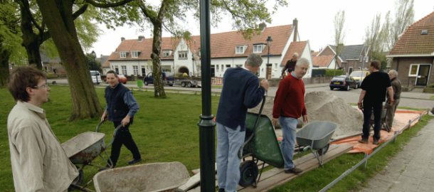 vrijwilligers aan het werk