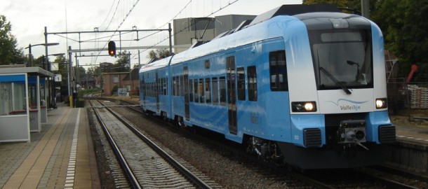 Valleilijn-trein op station Barneveld-Centrum 4